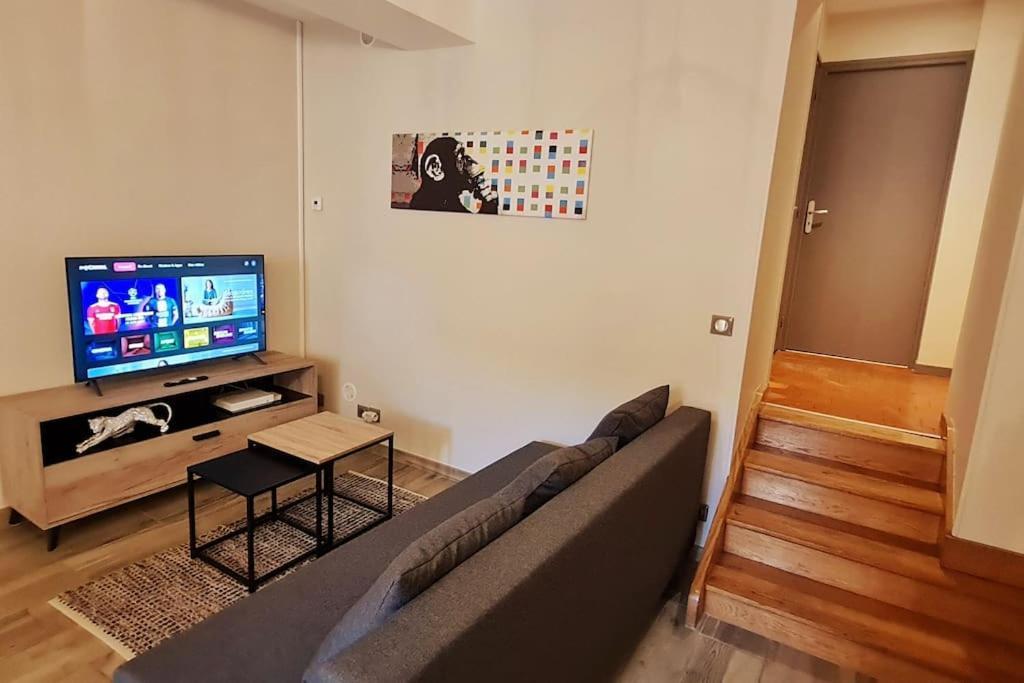 Ferienwohnung Le 56 Faubourg - Proche Centre - Parking Gratuit Beaune  Exterior foto